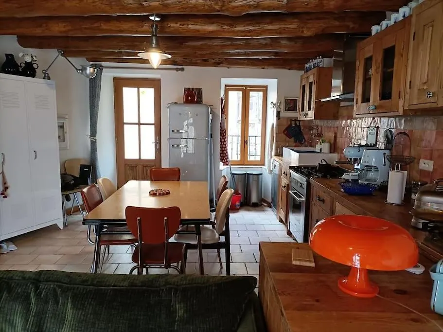 Bienvenu « Chez Nous », Gite De Charme Nant Francia